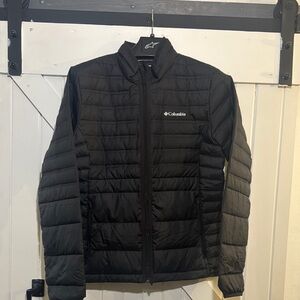 Columbia Woman’s Black Puffer Jacket